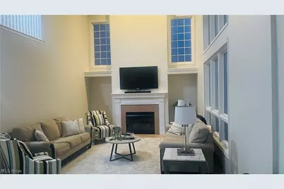 3473 Churchill Downs, Stow, OH 44224 - Photo 2