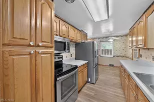 856 E Highland Ave, Wooster, OH 44691 - Photo 8