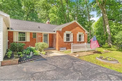 856 E Highland Avenue, Wooster, OH 44691 - Photo 2