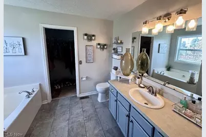 8742 Henderson Road, Diamond, OH 44412 - Photo 24