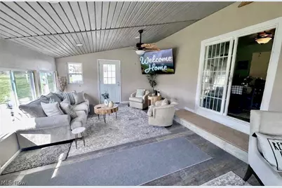 8742 Henderson Road, Diamond, OH 44412 - Photo 12