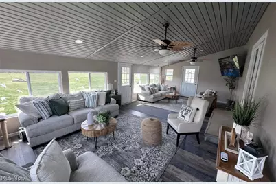 8742 Henderson Road, Diamond, OH 44412 - Photo 14