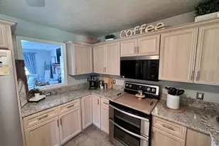 8742 Henderson Rd, Diamond, OH 44412 - Photo 6