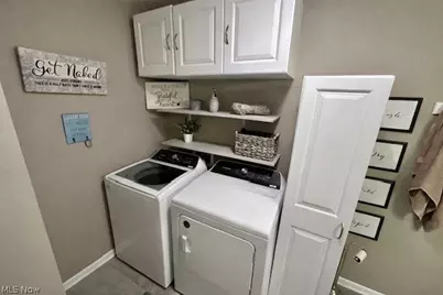 8742 Henderson Road, Diamond, OH 44412 - Photo 8