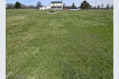 8742 Henderson Road, Diamond, OH 44412 - Photo 34