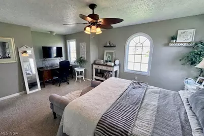 8742 Henderson Road, Diamond, OH 44412 - Photo 22