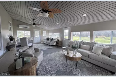 8742 Henderson Road, Diamond, OH 44412 - Photo 14