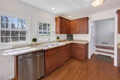 8253 Summit Drive, Chagrin Falls, OH 44023 - Photo 8