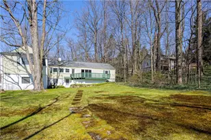 8253 Summit Dr, Chagrin Falls, OH 44023 - Photo 38