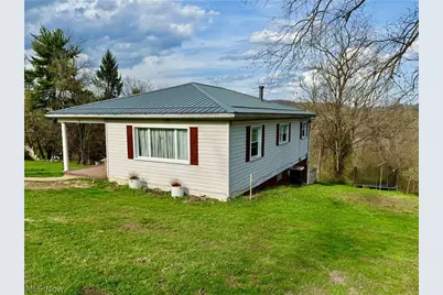56 Pontiac Road, Wellsburg, WV 26070 - Photo 2