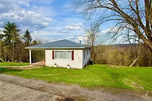 56 Pontiac Rd, Wellsburg, WV 26070 - Photo 4
