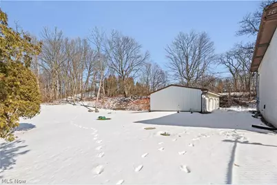 12445 Cleveland Avenue NW, Uniontown, OH 44685 - Photo 30