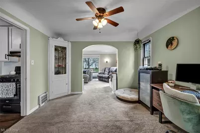 16209 Elsienna Avenue, Loveland, OH 44135 - Photo 24