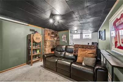 16209 Elsienna Avenue, Loveland, OH 44135 - Photo 40