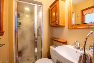 887 Delaware Ave, Akron, OH 44303 - Photo 18