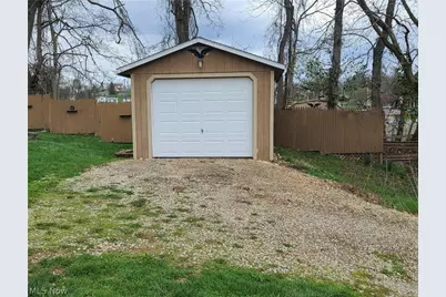 67780 Elizabeth Street, St Clairsville, OH 43950 - Photo 6