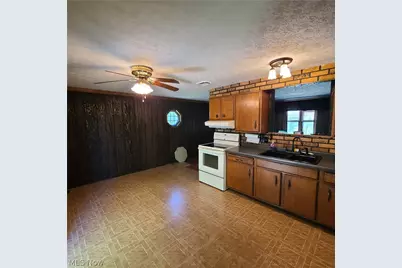 67780 Elizabeth Street, St Clairsville, OH 43950 - Photo 8