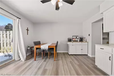 12447 Cleveland Avenue NW, Uniontown, OH 44685 - Photo 14