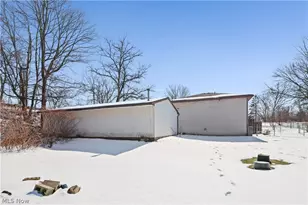 12447 Cleveland Ave NW, Uniontown, OH 44685 - Photo 46