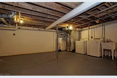 864 Shadybrook Drive, Akron, OH 44312 - Photo 8