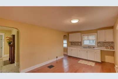 606 S 7th Street, Cambridge, OH 43725 - Photo 8