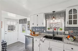 2825 Orchard Dr, Willoughby Hills, OH 44092 - Photo 18