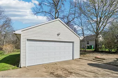 2825 Orchard Drive, Willoughby Hills, OH 44092 - Photo 38