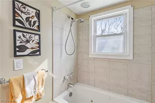 2825 Orchard Dr, Willoughby Hills, OH 44092 - Photo 20