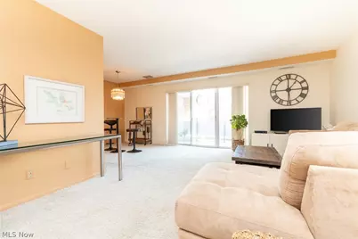 2112 Acacia Park Drive #322, Lyndhurst, OH 44124 - Photo 6