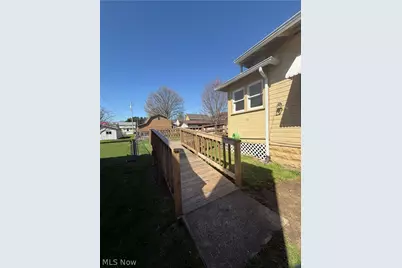 376 E State Street, Newcomerstown, OH 43832 - Photo 22