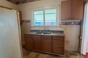 376 E State St, Newcomerstown, OH 43832 - Photo 8