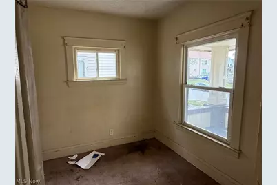 10001 Lamontier Avenue, Loveland, OH 44104 - Photo 6