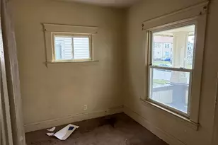 10001 Lamontier Ave, Loveland, OH 44104 - Photo 6