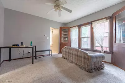 4619 Pearse Avenue, Newburgh Heights, OH 44105 - Photo 10