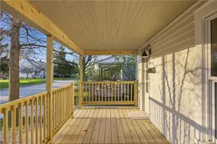 218 N Huntington St, Medina, OH 44256 - Photo 2