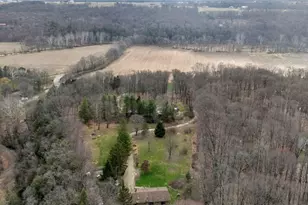 9918 Overton Rd, Burbank, OH 44214 - Photo 10