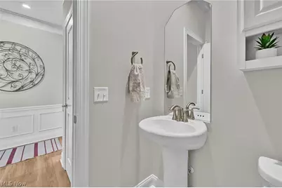 180 Country Meadow Lane, Wadsworth, OH 44281 - Photo 10