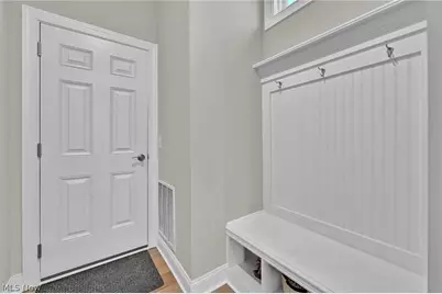 180 Country Meadow Lane, Wadsworth, OH 44281 - Photo 24