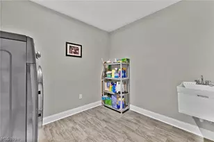 180 Country Mdw Ln, Wadsworth, OH 44281 - Photo 34