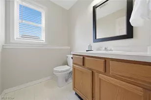 2382 Mt Pleasant St NE, Canton, OH 44721 - Photo 26