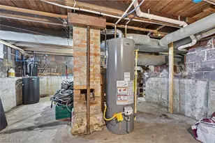 1101 Princehorn Ave NW, North Lawrence, OH 44669 - Photo 16