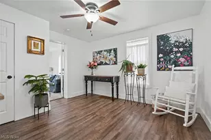 1101 Princehorn Ave NW, North Lawrence, OH 44669 - Photo 2