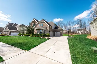 9403 Grace Drive, Twinsburg, OH 44087 - Photo 2