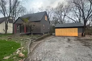 3218 Shadyside Dr, Hubbard, OH 44425 - Photo 2
