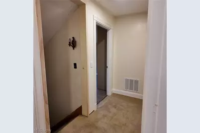 54059 Stop 32 Road, Bridgeport, OH 43912 - Photo 12