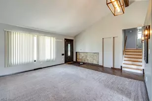 26288 Aaron Dr, Euclid, OH 44132 - Photo 8