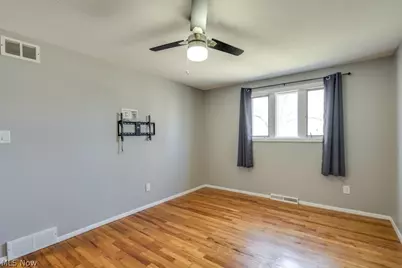 26288 Aaron Drive, Euclid, OH 44132 - Photo 24