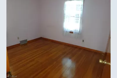 5706 Brownfield Drive, Parma, OH 44129 - Photo 12