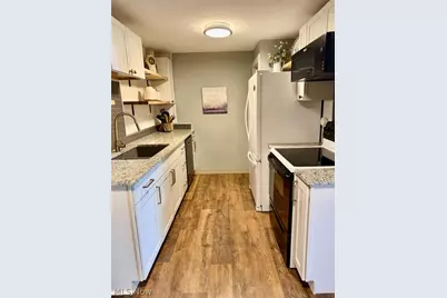 9831 Sunrise Boulevard #P27, North Royalton, OH 44133 - Photo 14