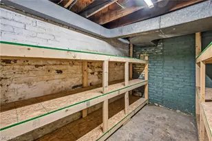 335 N 11th St, Sebring, OH 44672 - Photo 36